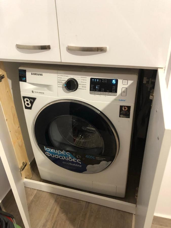 דירות אתונה Μία Γκαρσονιέρα Με Γούστο Για Επισκέπτες Με Άποψη מראה חיצוני תמונה